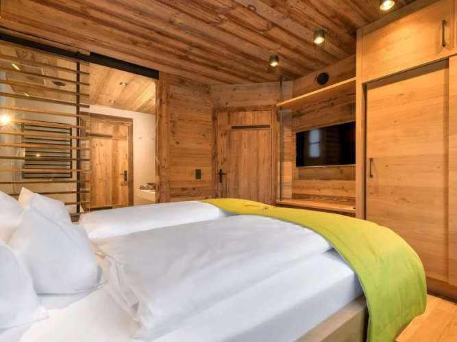 3 Bedrooms Classic Chalet