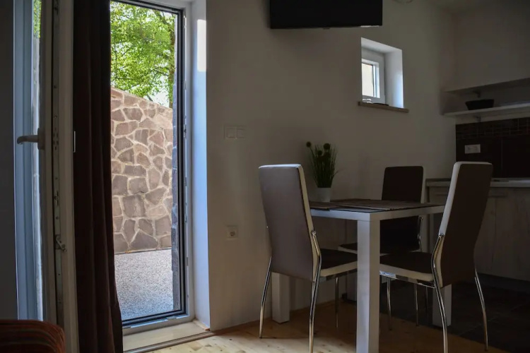 Guest House Zevnik