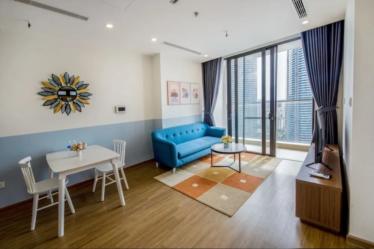 1 Bedroom Business Apartment with balcony and with city view