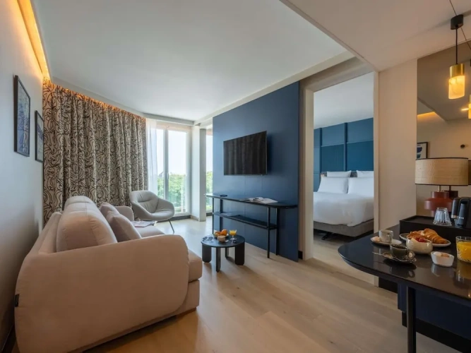 Double Junior Suite with harbour view
