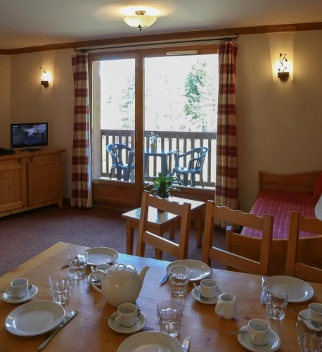 2 Bedrooms Apartment with balcony