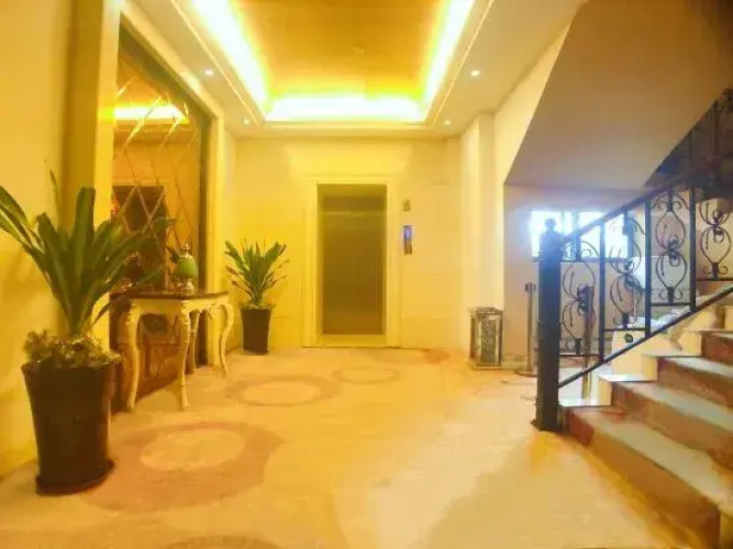 Lizun Hotel