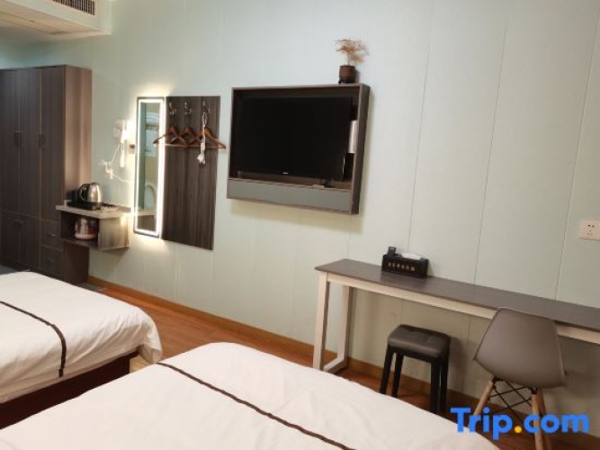 Economy room