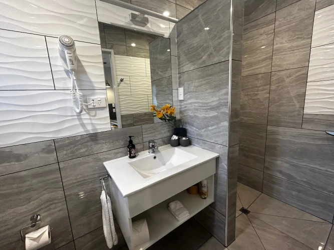 1 Bedroom Apartment with balcony