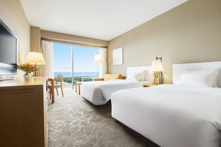 Deluxe Twin room with balcony