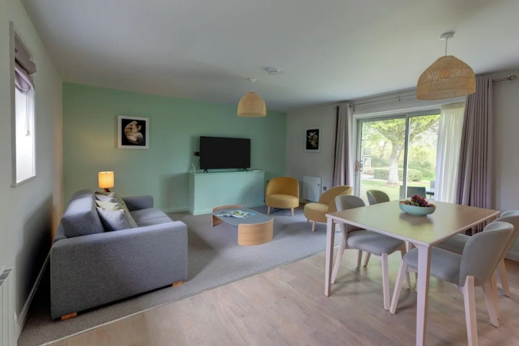 Twin Family Cottage