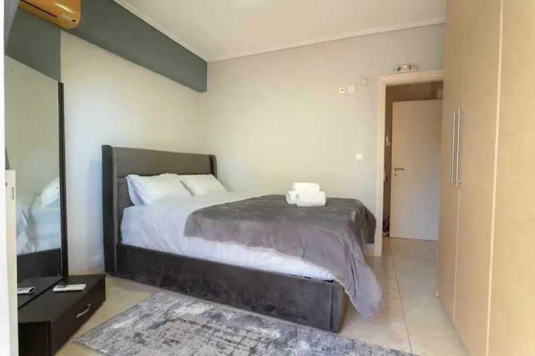 Kalithea train station 1bedroom 2persons