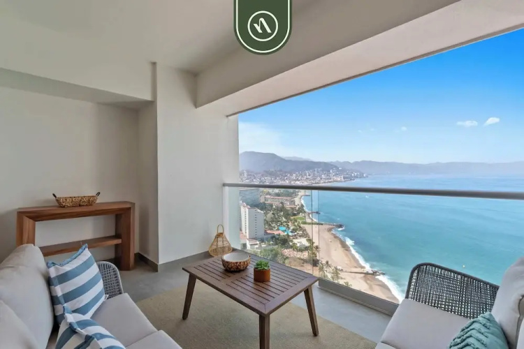 Beatiful Oceanview 1 BR Condo - Pool - Beach
