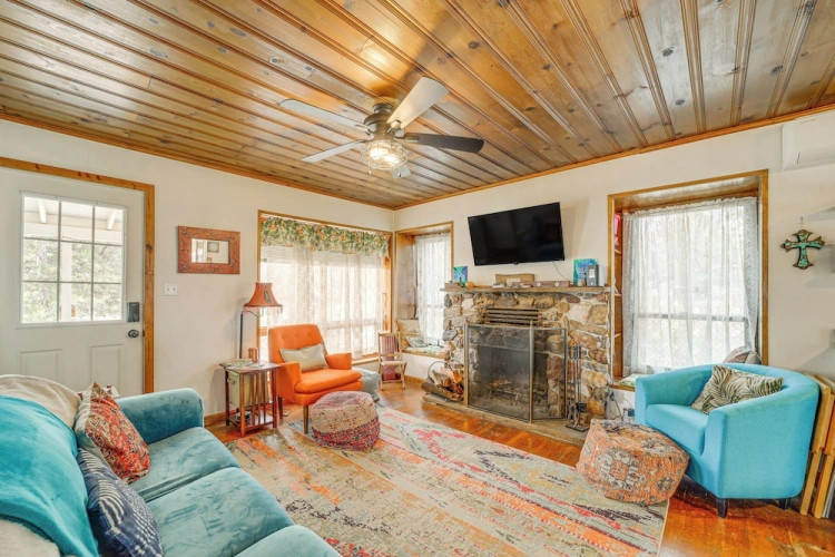 2 Bedrooms Cottage