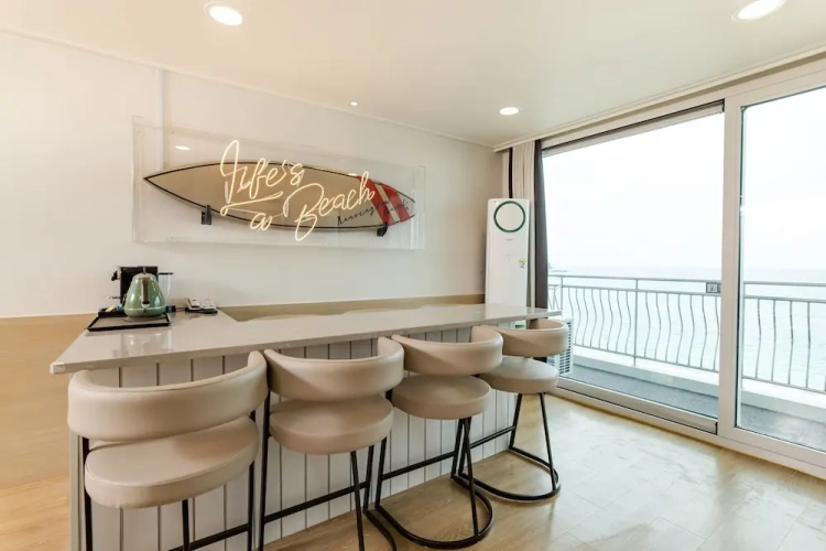 Royal Suite with balcony and with ocean view
