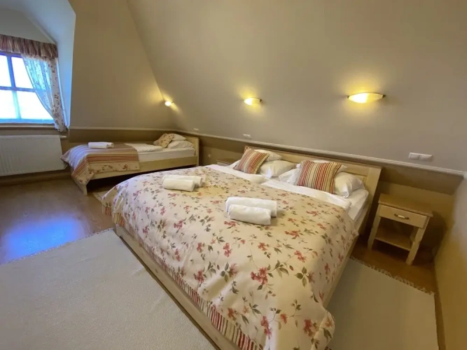 Classic Quadruple room with balcony