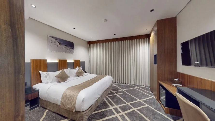 How inn Hotel