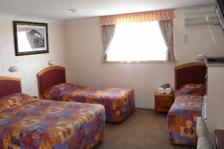 1 Bedroom Standard Double Suite