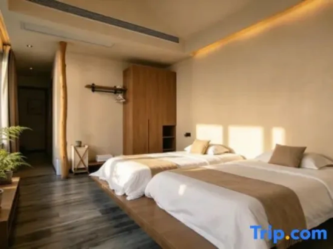 4 Bedrooms Villa