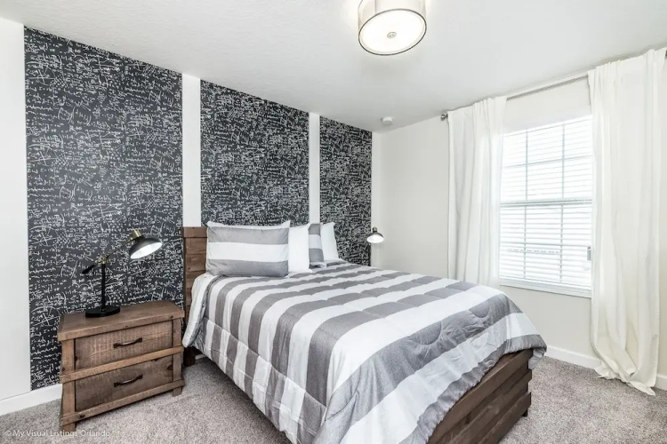 6 Bdrm 5 BA Vacation Home