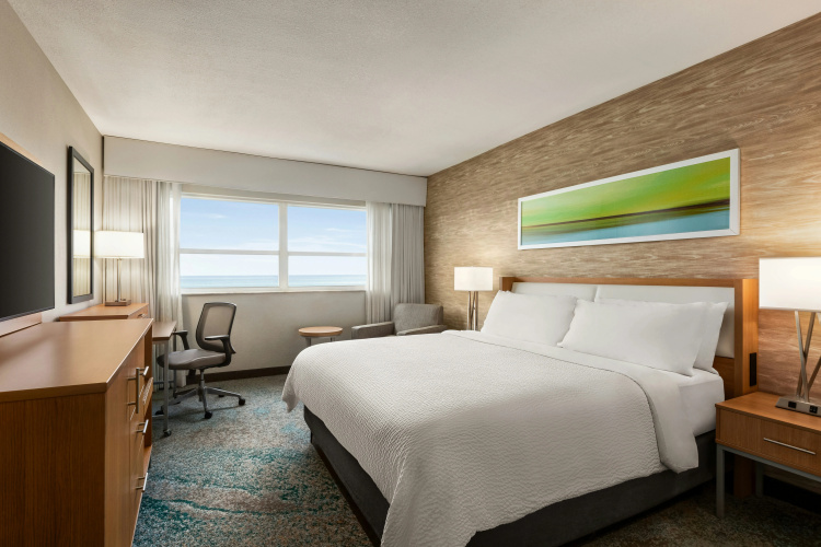 Holiday Inn Miami Beach-Oceanfront photo 6