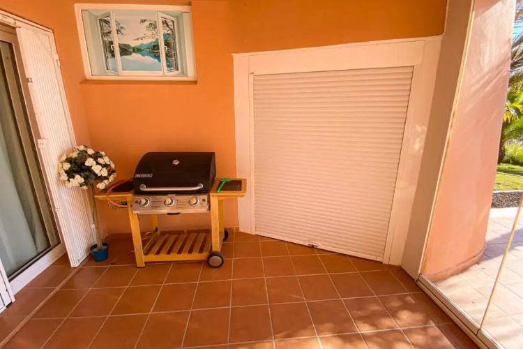 Luxury South Facing Groundfloor Apt