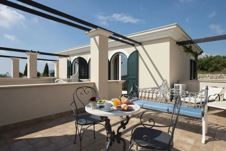 Suite with balcony