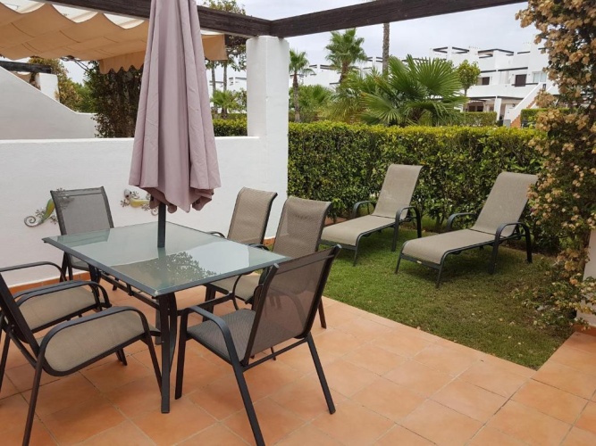 3 Bedrooms Apartment