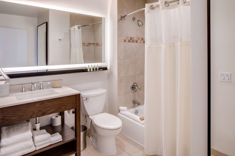 DoubleTree by Hilton Hotel & Suites Jersey City photo 11