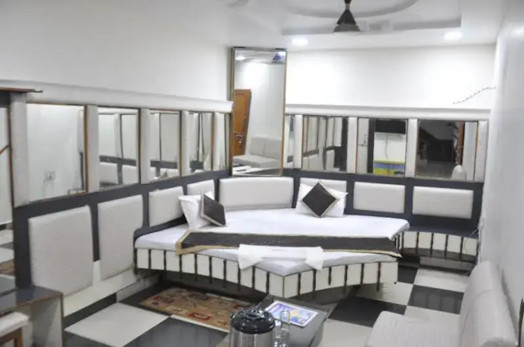 Hotel Sanskar