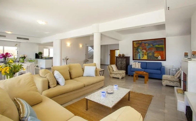 Sunset Beachfront Villa Meneou