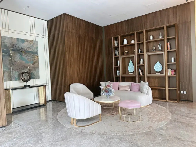 Green Sedayu Apartment by Emily