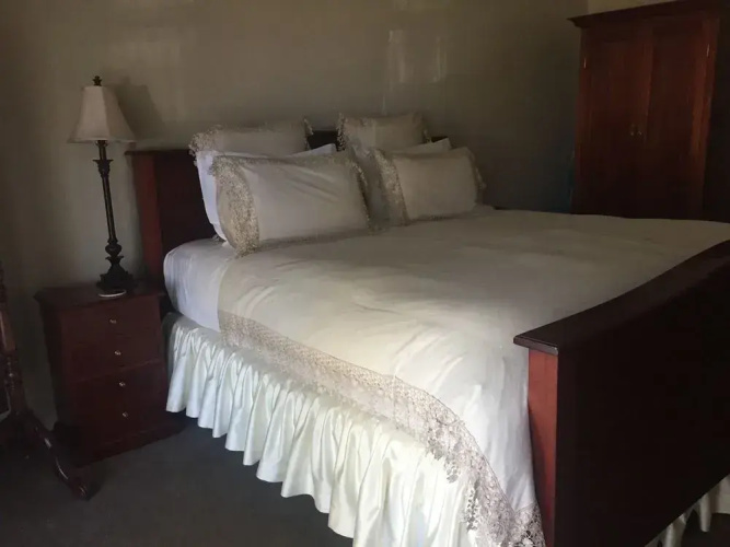 Carlyle House B&B