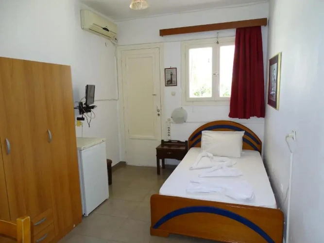 Standard Single room with garden view