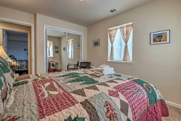 Mountain-view Deck: South Lake Tahoe Retreat!