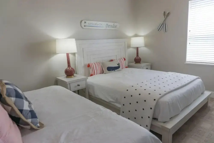 Pavilion Palms 204c
