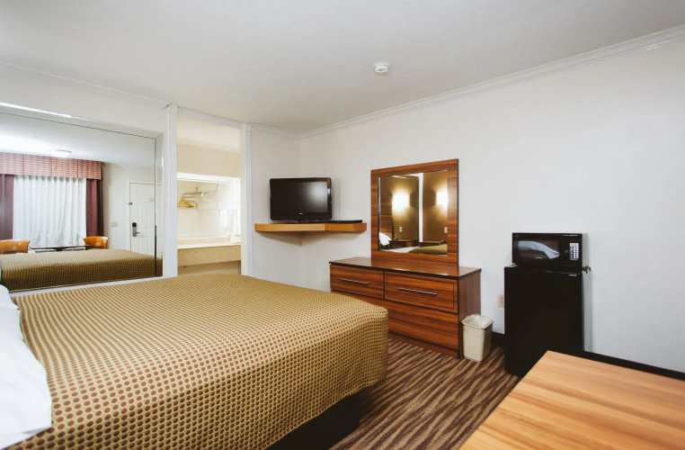 Palace Inn Wayside