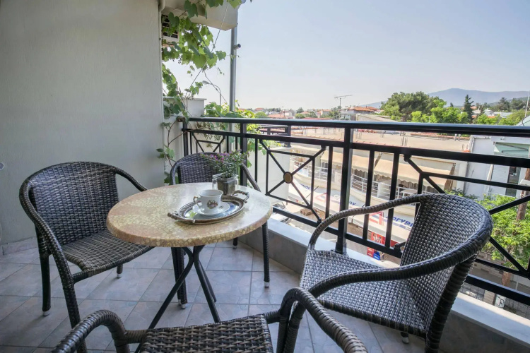 Lina Apartments