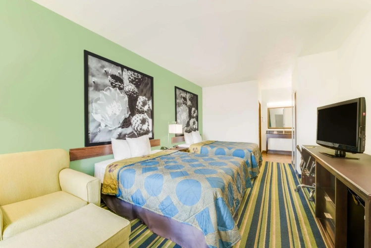 Standard Quadruple room