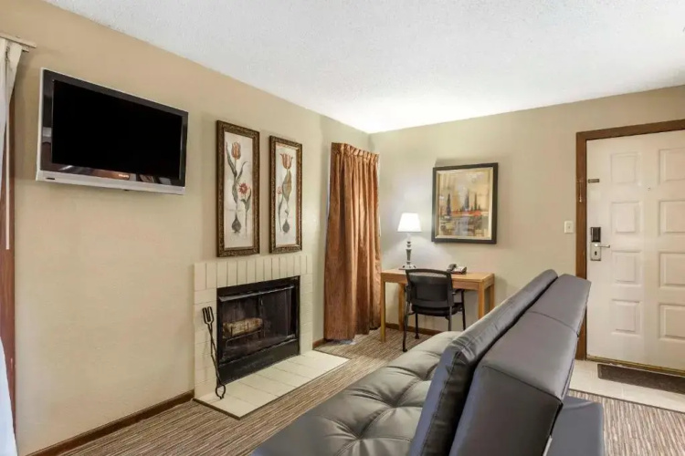 MainStay Suites Springfield South - Battlefield Rd