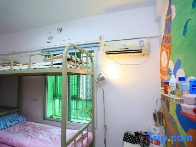 Bed in Dorm