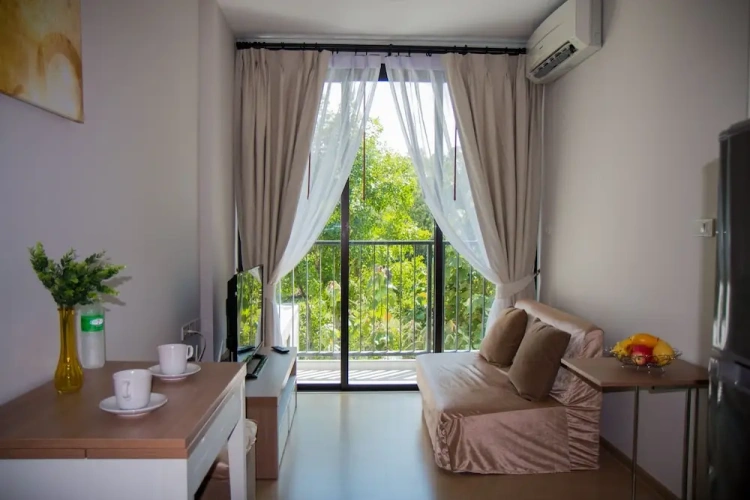 Apartment with balcony