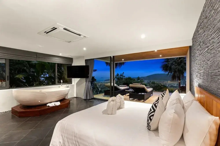 Villa Firefly