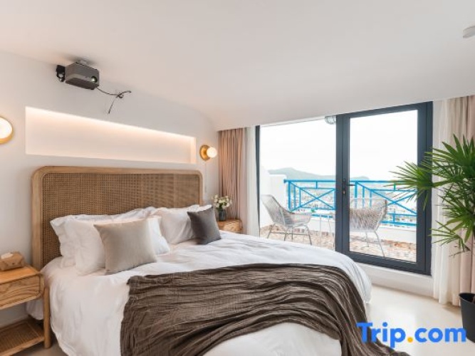 Superior Family Suite with sea view