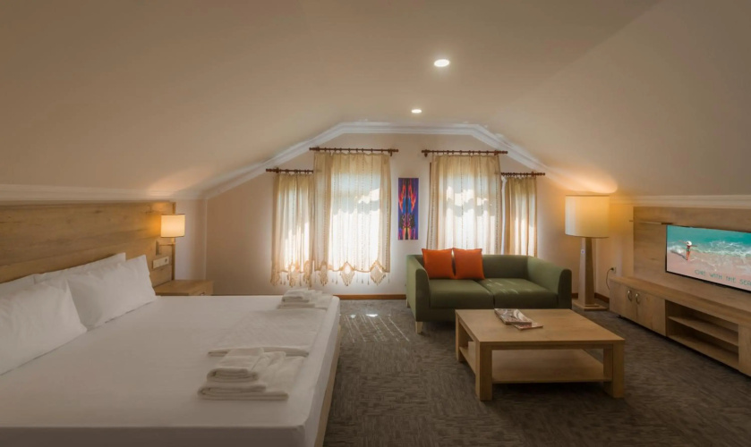 Club Marma Hotel