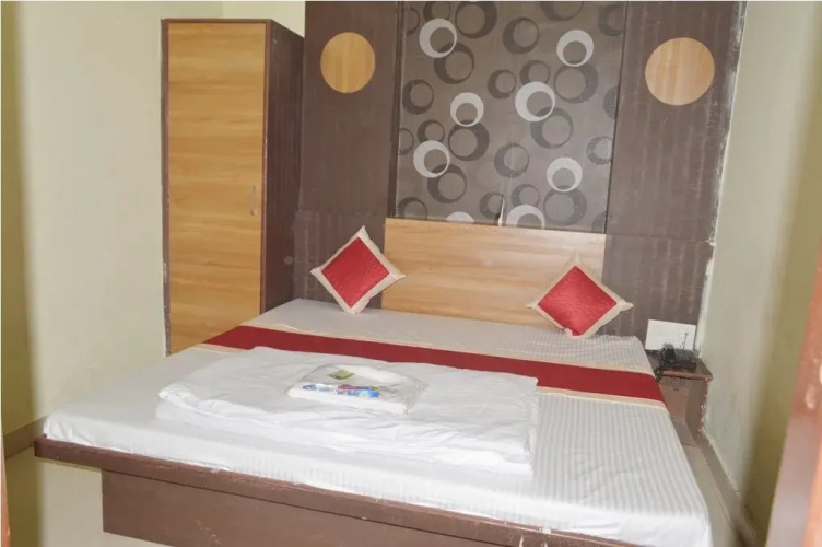 Hotel Sukh Suvidha Inn