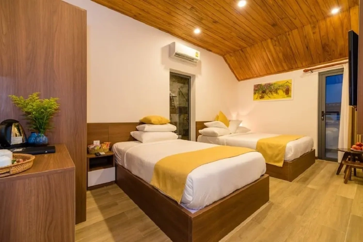 1 Bedroom Standard Family room with balcony