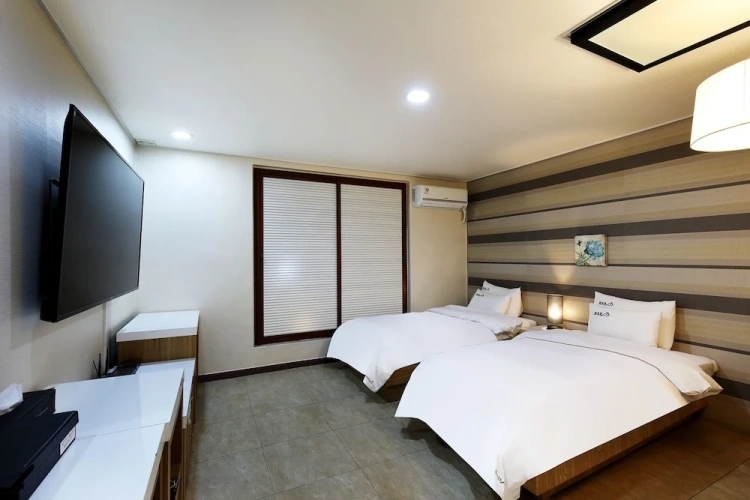 Standard Twin room with balcony and with view