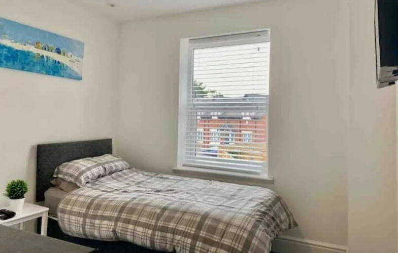 OYO Hillcrest Studio Apartments