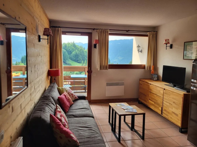 Apartment in Morillon With Mountain Views