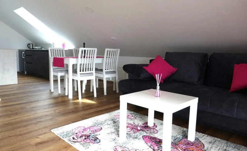 Inin Apartments