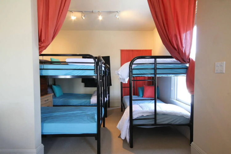 Happy Helpers Hostel