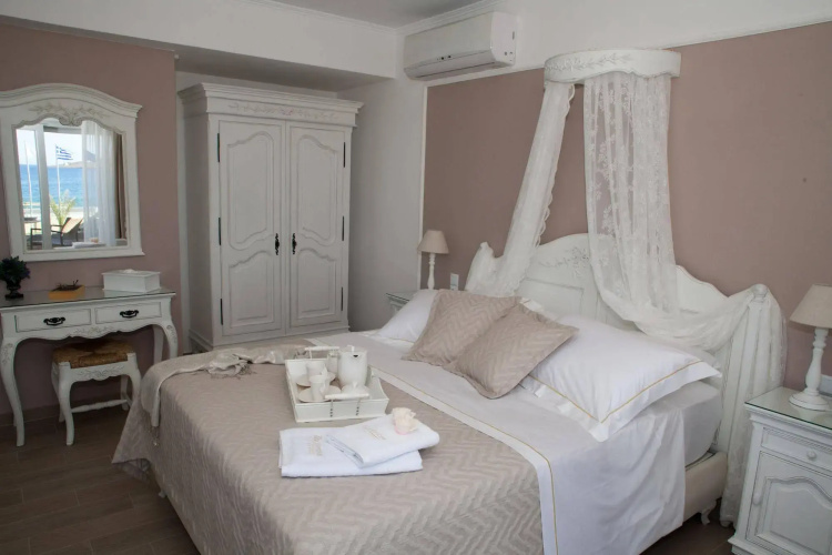 Blue Horizon Villa & Suites