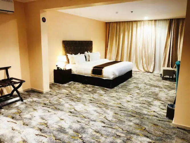 Starfish Alhawra Hotel