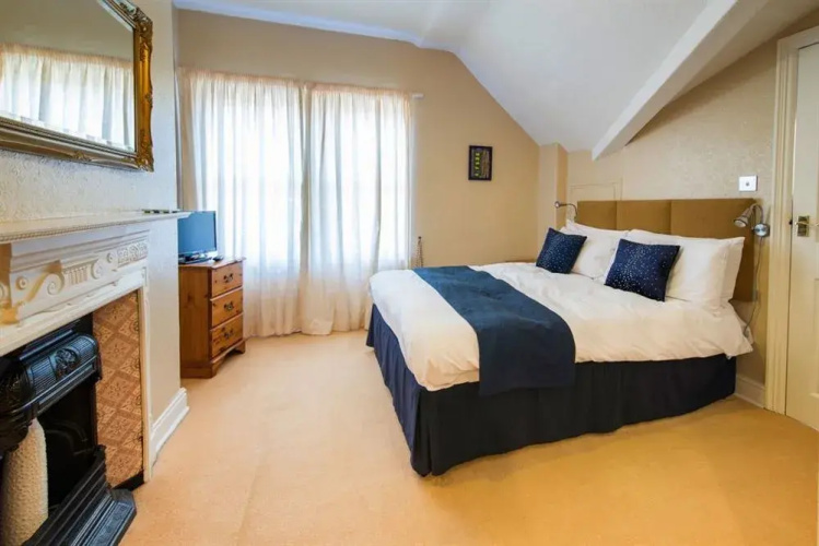 Shannon Court Guest House
